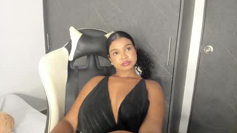 chloe online show from 05/07/26, 12:16