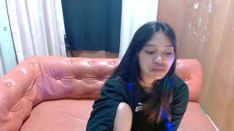 chloe and harlot online show from 12/15/25, 09:41