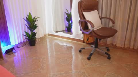 Chloe online show from 01/19/26, 12:09