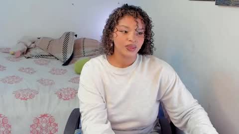 chloe_kisses online show from 04/02/26, 12:03