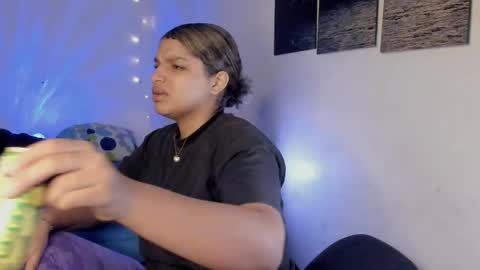 chloe_kisses online show from 04/27/26, 11:30