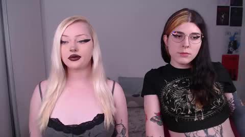 Chloe Levine online show from 04/12/26, 11:21