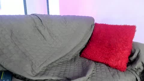 Snapshot of chloe_madisson chatting on 01/25/25, 05:40 chloe online show from 01/25/25, 05:40