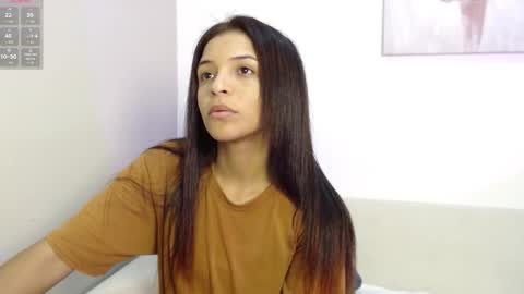 chloe_peach_ online show from 02/10/26, 12:31