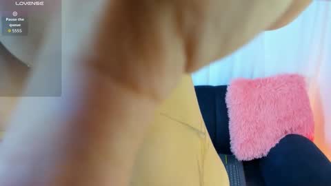 Snapshot of chloe_petite2 chatting on 02/13/26, 12:23 Chloe online show from 02/13/26, 12:23