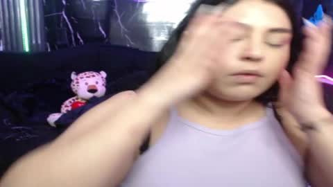 chloe_smith5 online show from 04/01/26, 01:23