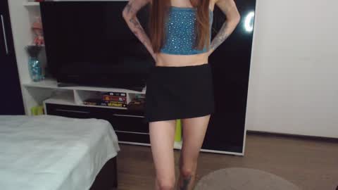 Chloe online show from 01/27/25, 01:41