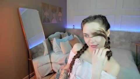 Chloe online show from 05/16/26, 02:27