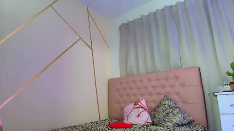 Snapshot of chloe_swarts chatting on 05/30/26, 11:46 Lulu online show from 05/30/26, 11:46