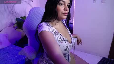 Snapshot of chloe_tgn chatting on 10/27/25, 09:41 chloe_tgn online show from 10/27/25, 09:41