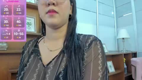 chloe_thomsoon online show from 06/06/26, 08:02