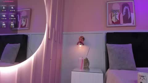 Snapshot of chloe_watson_ chatting on 01/09/26, 07:26 online show from 01/09/26, 07:26