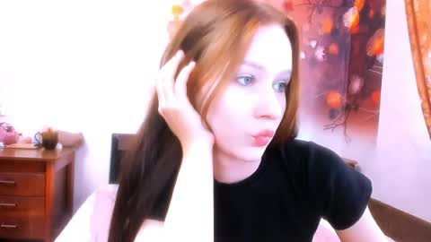 Snapshot of chloe_wifeys chatting on 07/31/26, 04:45 Chloe online show from 07/31/26, 04:45