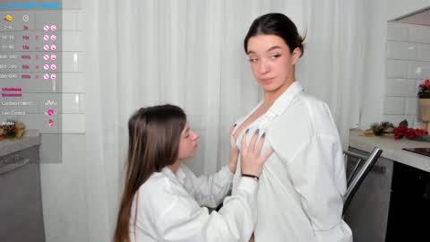 Megan and Jeniffer online show from 12/22/24, 01:22