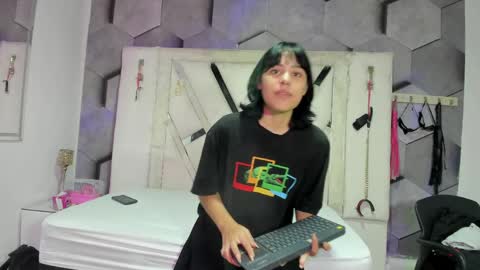 Snapshot of chloeandterra chatting on 06/01/26, 01:35 chloeandterra online show from 06/01/26, 01:35