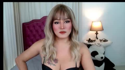 Snapshot of chloeasian chatting on 02/12/26, 09:37 Chloe online show from 02/12/26, 09:37