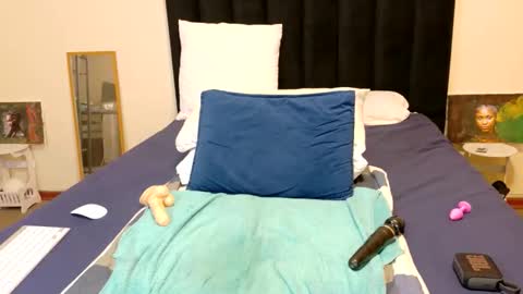 Chloe Chrome online show from 02/05/26, 06:23