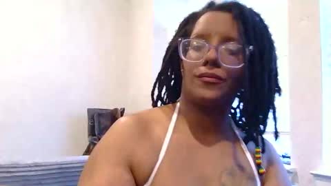 Chloe online show from 05/23/26, 12:16