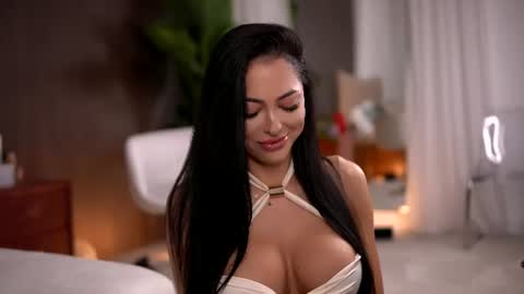 Snapshot of chloedevinex chatting on 06/26/26, 03:33 chloedevinex online show from 06/26/26, 03:33
