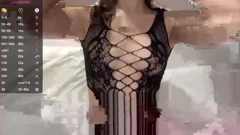 Snapshot of chloee__x chatting on 10/30/25, 11:11 chloee__x online show from 10/30/25, 11:11