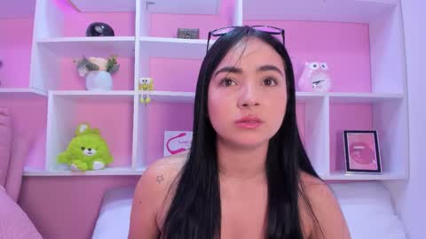 Chloe online show from 03/03/26, 11:49