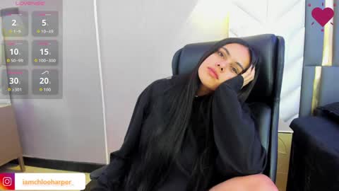  Chloe Harper  online show from 04/04/26, 11:51