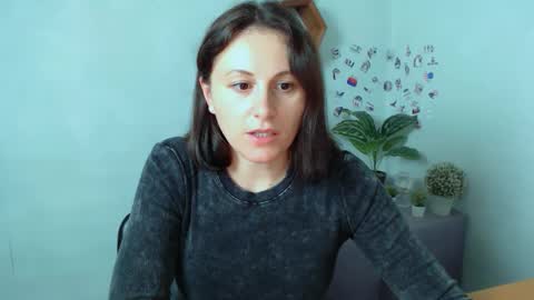Snapshot of chloejill_ chatting on 10/06/25, 02:03 Chloe online show from 10/06/25, 02:03
