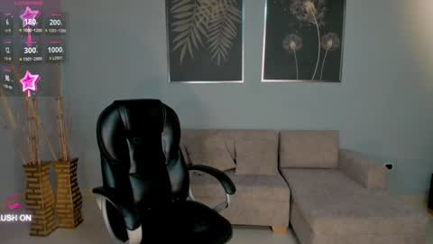 Chloe  OF chloemanson online show from 01/25/25, 02:58