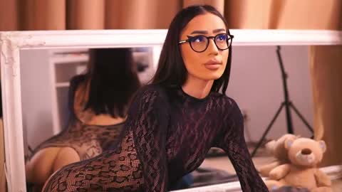 Snapshot of chloeobrilx chatting on 05/19/26, 03:24 Chlo online show from 05/19/26, 03:24