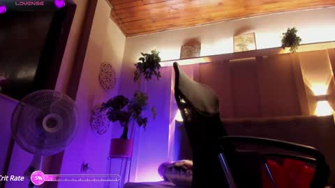 Snapshot of chloerossee chatting on 02/13/25, 04:22 Chloe rosse online show from 02/13/25, 04:22