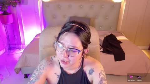 Snapshot of chloerossee chatting on 10/09/25, 01:47 Chloe rosse online show from 10/09/25, 01:47