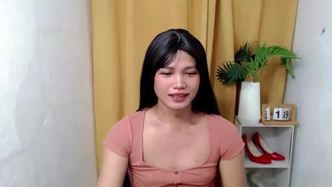 chloiedelight14 online show from 05/19/26, 02:18