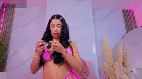 Snapshot of chlooee_ chatting on 09/11/25, 01:06 Chlooe online show from 09/11/25, 01:06