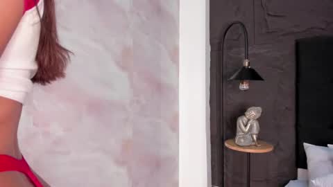 Snapshot of chlooescott chatting on 11/14/25, 02:38 Chloe Scott online show from 11/14/25, 02:38