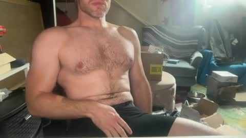 Snapshot of chmichels321 chatting on 07/10/26, 03:47 chmichels321 online show from 07/10/26, 03:47