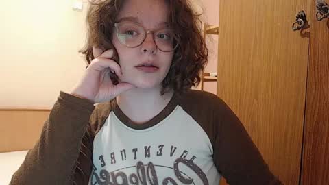 Snapshot of chmiri chatting on 02/08/25, 12:39 chmiri online show from 02/08/25, 12:39