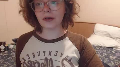 Snapshot of chmiri chatting on 12/20/25, 03:08 chmiri online show from 12/20/25, 03:08