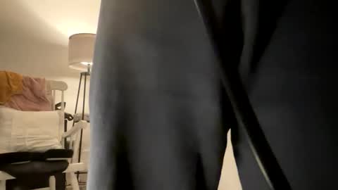 Snapshot of choadstyles chatting on 12/22/24, 05:34 bbc solo online show from 12/22/24, 05:34