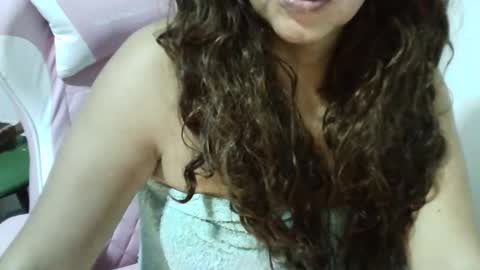 Snapshot of chochohot45 chatting on 02/11/25, 08:37 chochohot45 online show from 02/11/25, 08:37