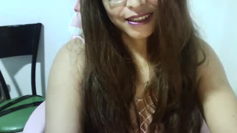 Snapshot of chochohot45 chatting on 02/16/25, 03:37 chochohot45 online show from 02/16/25, 03:37