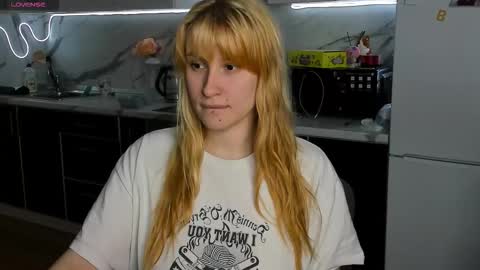 choco_meowx online show from 02/09/26, 12:03