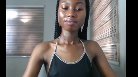 choco_petitqueen online show from 11/22/25, 08:13