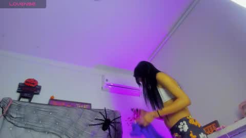 Snapshot of chocobunny1 chatting on 10/27/25, 02:59 chocobunny1 online show from 10/27/25, 02:59