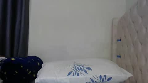 Snapshot of chocokity chatting on 12/22/25, 07:00 chocokity online show from 12/22/25, 07:00