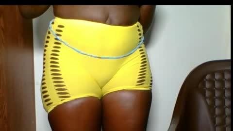 Snapshot of chocolate_queen25 chatting on 11/04/25, 03:44 chocolate queen25 online show from 11/04/25, 03:44