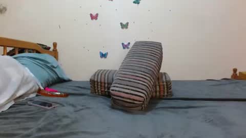 Snapshot of chocolatebony_ chatting on 06/15/26, 01:46 chocolatebony_ online show from 06/15/26, 01:46