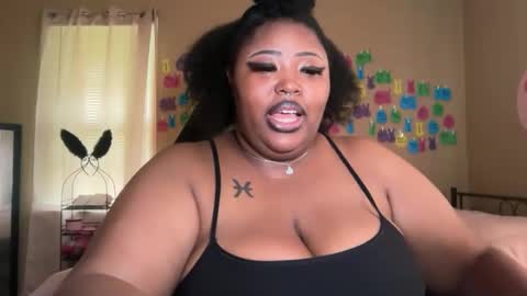 Snapshot of chocolatebunnyxx69 chatting on 05/24/26, 07:52 Melina online show from 05/24/26, 07:52