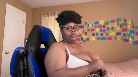 Snapshot of chocolatebunnyxx69 chatting on 05/29/26, 02:37 Melina online show from 05/29/26, 02:37