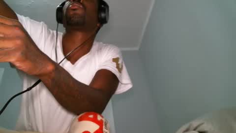 Snapshot of chocolatedolla chatting on 01/03/25, 07:50 chocolatedolla online show from 01/03/25, 07:50