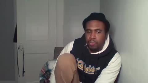 Snapshot of chocolatedolla chatting on 02/14/25, 10:58 chocolatedolla online show from 02/14/25, 10:58